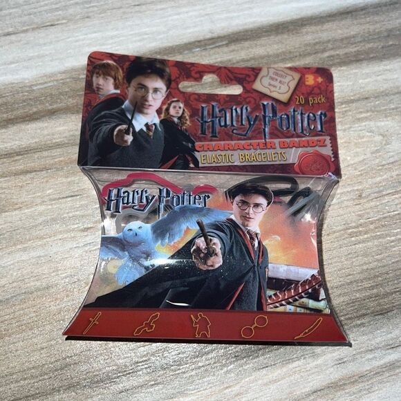 Classic HARRY POTTER Character Bandz Plastic Rubber Band Elastic Bracelets 20pk - Picture 1 of 7